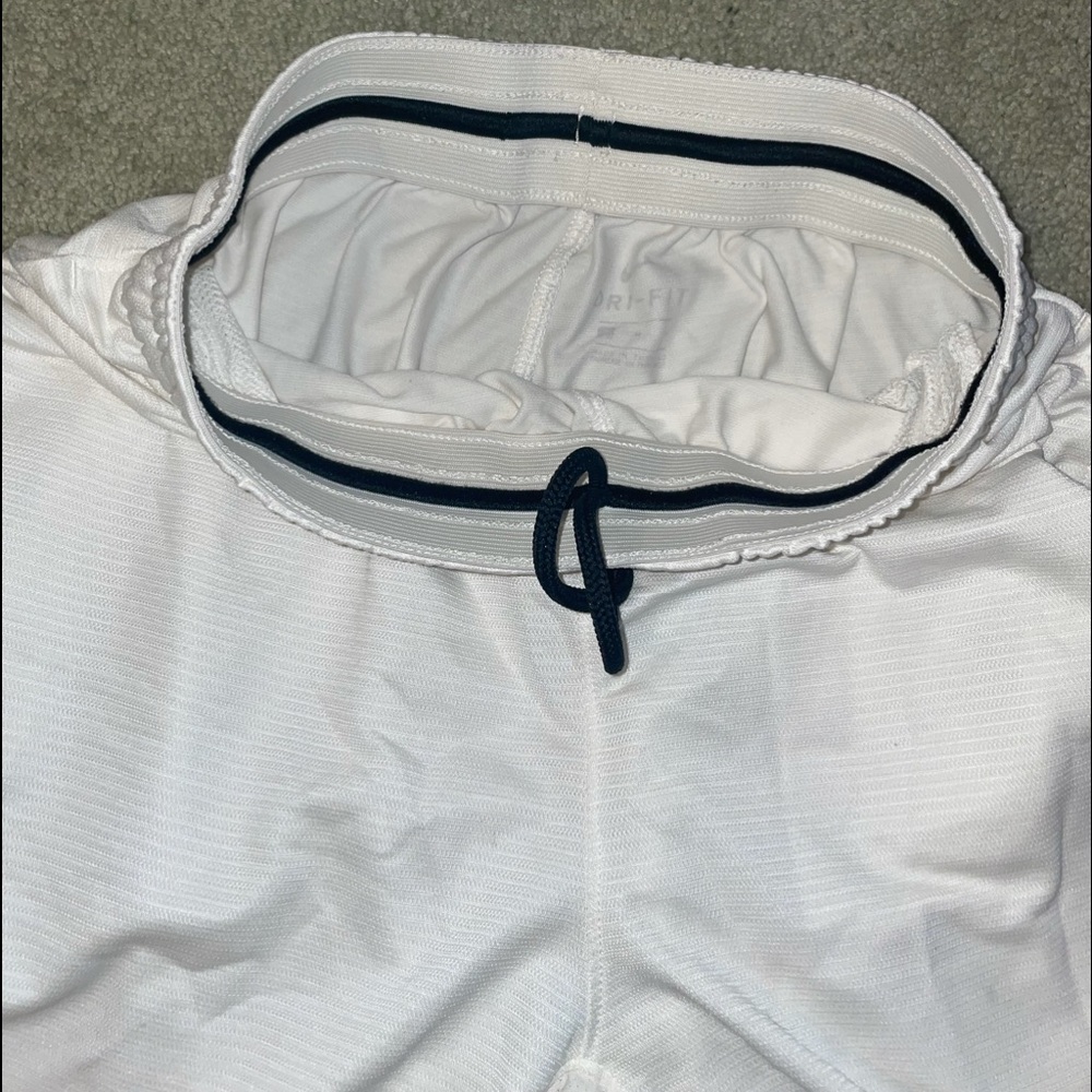🏀Men’s Nike Shorts🏀 - Picture 3 of 5
